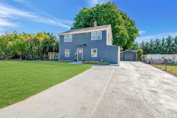 Backyard, Detached Garage, Exterior