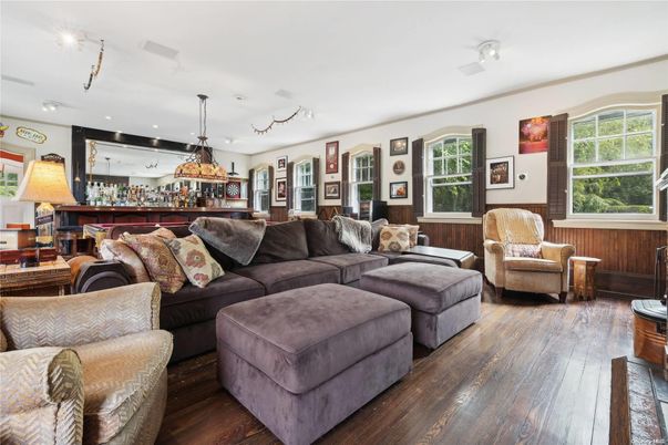 Interior, Living room, Pendant Lights, Recessed Lighting, Wood Texture Flooring