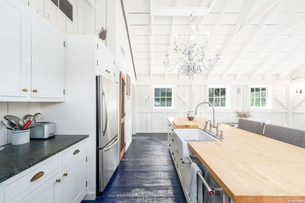 Chandelier, Interior, Kitchen, Stainless Steel Appliances, Wood Texture Flooring