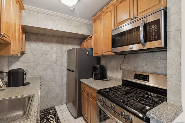 Interior, Kitchen, Stainless Steel Appliances