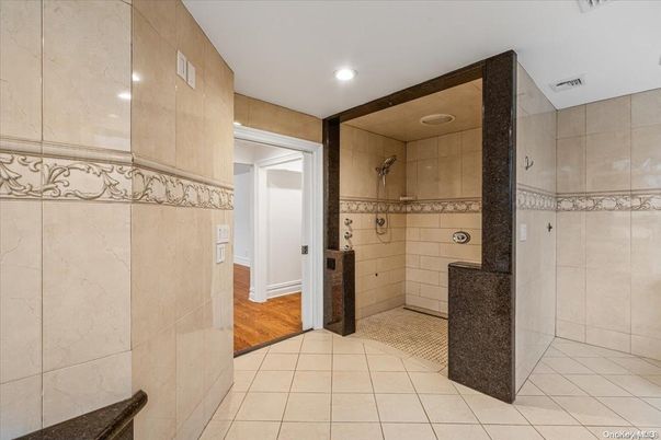 Bathroom, Interior, Recessed Lighting, Wood Texture Flooring