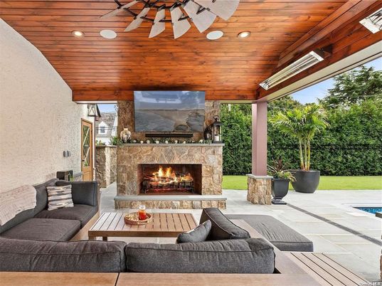 Exterior, Fireplace