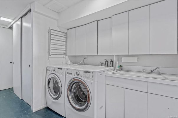 Interior, Washer