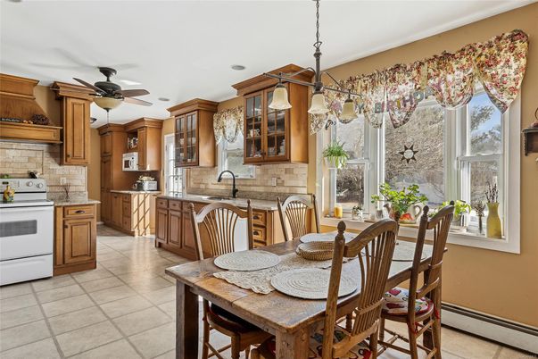 Dining room, Interior, Kitchen, Pendant Lights