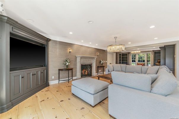 Chandelier, Dining room, Fireplace, Interior, Living room, Recessed Lighting, Wood Texture Flooring