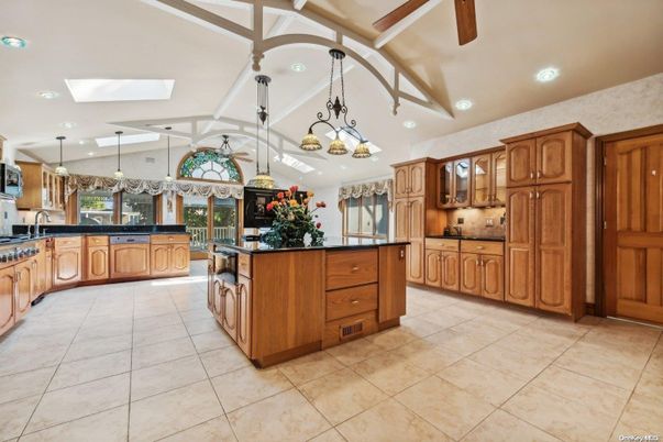 Chandelier, Interior, Kitchen, Pendant Lights, Recessed Lighting