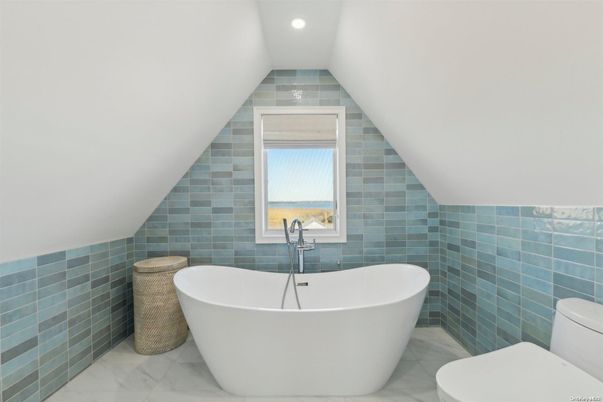Bathroom, Free Standing Baths, Interior, Marble, Recessed Lighting