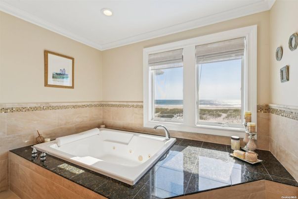 Bathroom, Interior, Recessed Lighting, Water