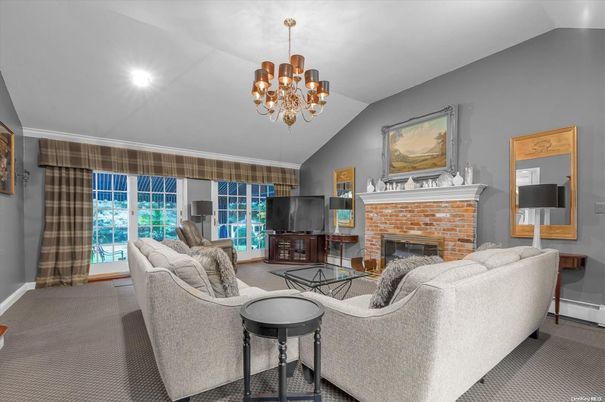 Chandelier, Fireplace, Interior, Living room, Recessed Lighting