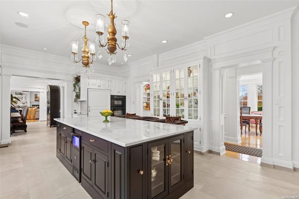 Chandelier, Interior, Kitchen, Recessed Lighting, Stainless Steel Appliances