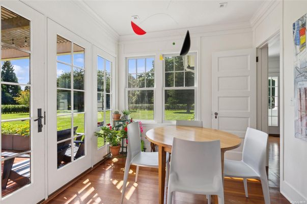 Dining room, Interior, Sun Room, Wood Texture Flooring