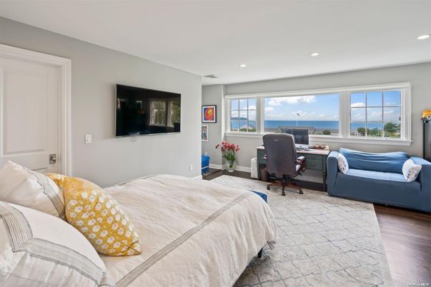 Bedroom, Home Office, Interior, Recessed Lighting, Water, Wood Texture Flooring