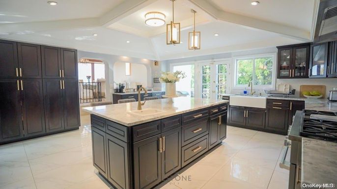 Interior, Kitchen, Pendant Lights, Recessed Lighting