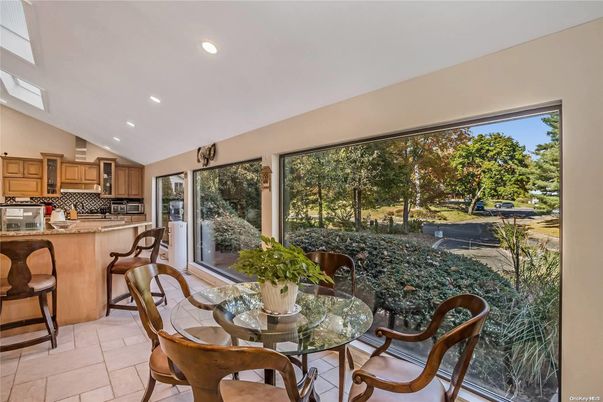 Dining room, Interior, Kitchen, Recessed Lighting