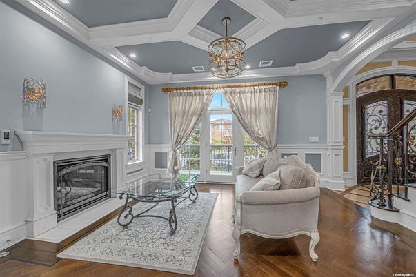 Chandelier, Fireplace, Interior, Recessed Lighting, Wood Texture Flooring