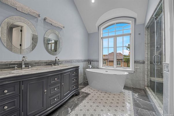 Bathroom, Dual Sink Vanities, Free Standing Baths, Glass Shower, Interior, Recessed Lighting