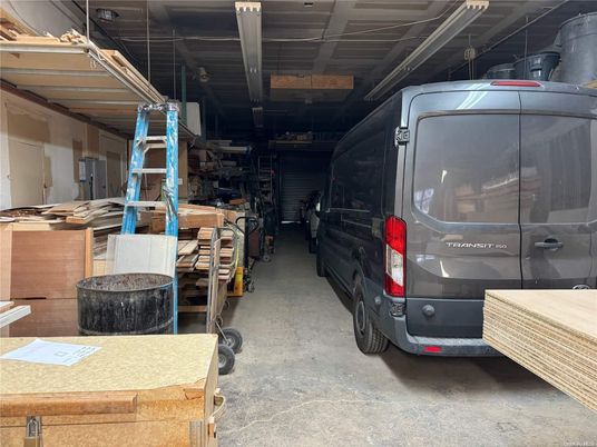 Garage, Interior