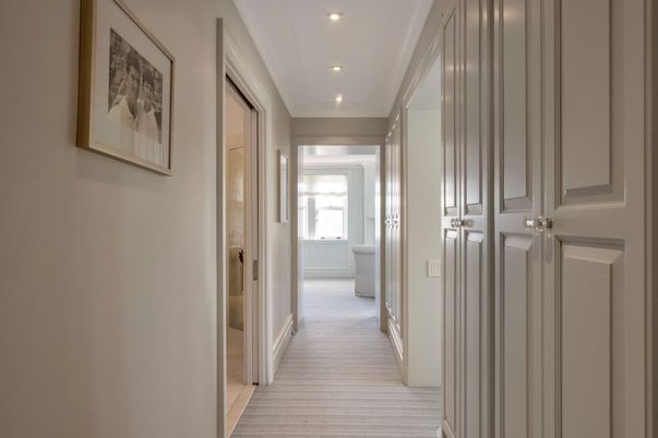 Interior, Recessed Lighting