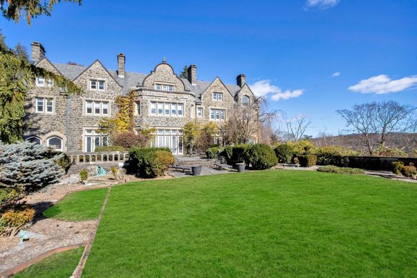 Backyard, Exterior, Facade, Brick Facade, French Provincial