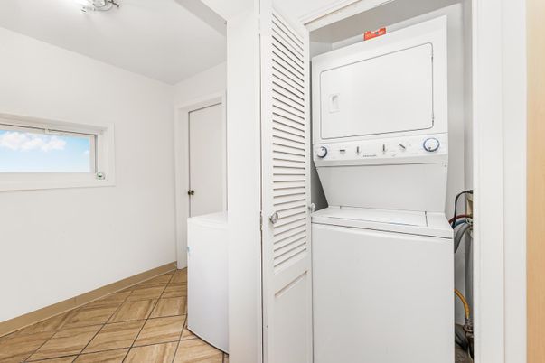 Interior, Utility Closets, Washer