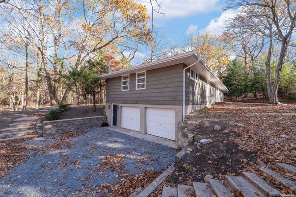 Detached Garage, Exterior