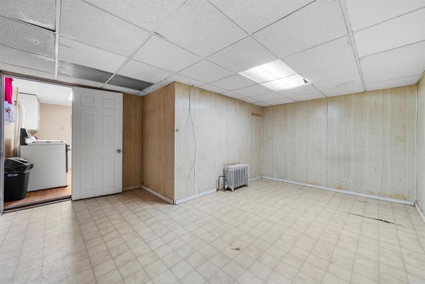 Empty room, Interior, Wooden Walls