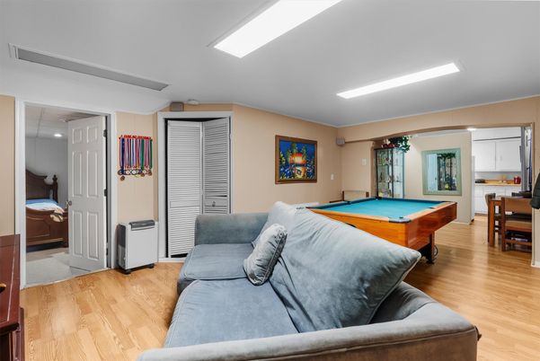 Billiard Table, Game Room, Interior, Wood Texture Flooring