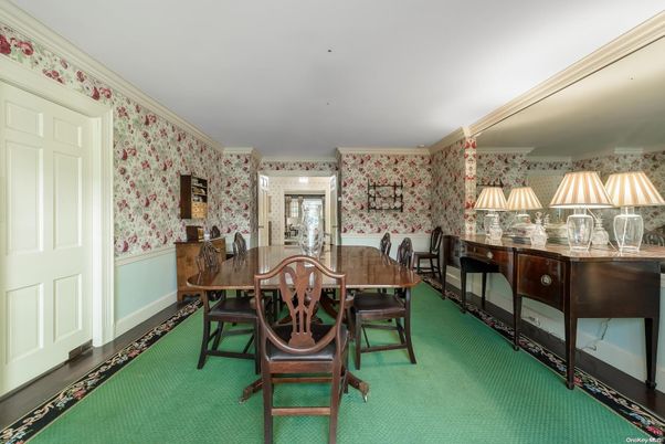Dining room, Interior