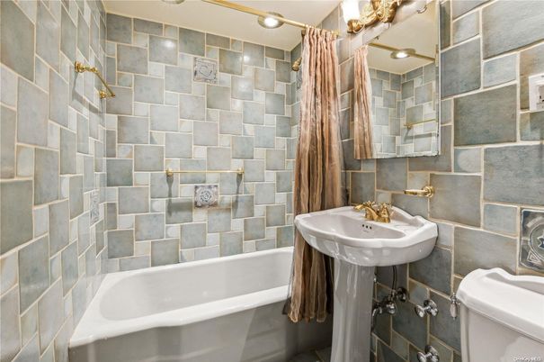 Bathroom, Interior, Stone Walls
