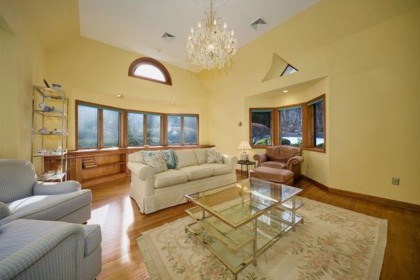 Chandelier, Interior, Living room, Recessed Lighting, Wood Texture Flooring