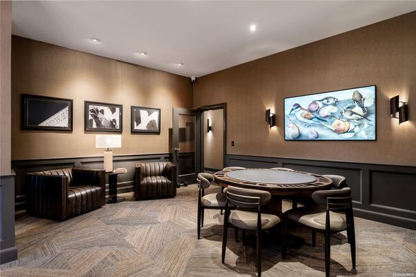 Dining room, Interior, Recessed Lighting