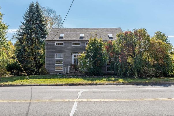 Exterior, Facade, Georgian