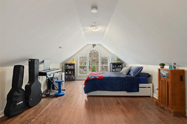 Bedroom, Interior, Piano, Wood Texture Flooring