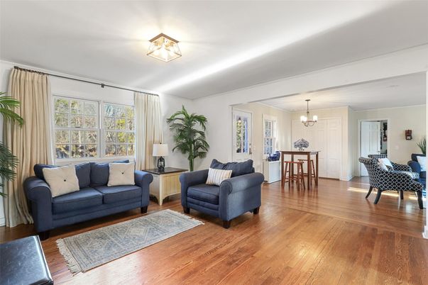 Chandelier, Dining room, Interior, Living room, Wood Texture Flooring