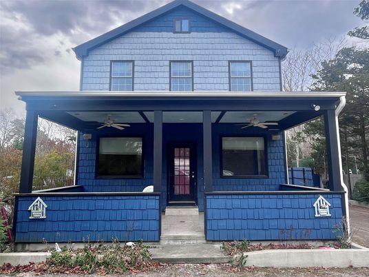 Exterior, Facade, American Craftsman