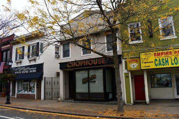 Exterior, Facade, None