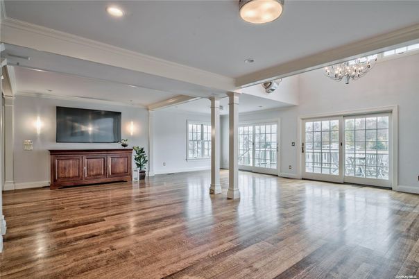 Chandelier, Empty room, Interior, Recessed Lighting, Wood Texture Flooring