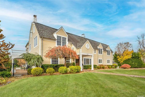 Backyard, Exterior, Facade, French Provincial