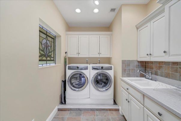 Interior, Recessed Lighting, Washer