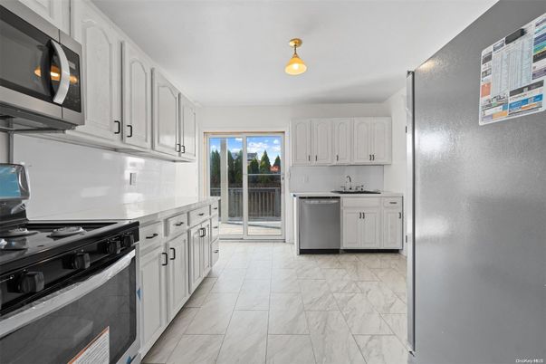 Interior, Kitchen, Marble, Stainless Steel Appliances
