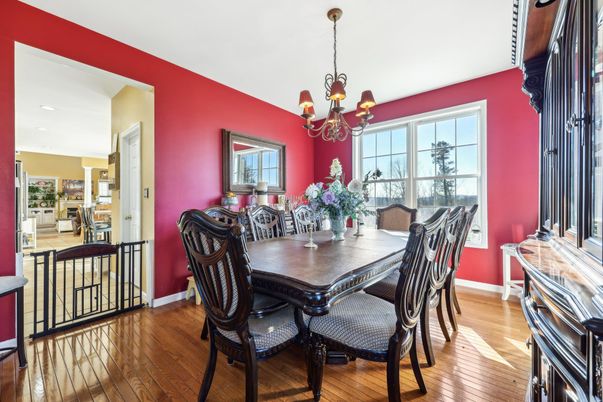Chandelier, Dining room, Interior, Recessed Lighting, Wood Texture Flooring