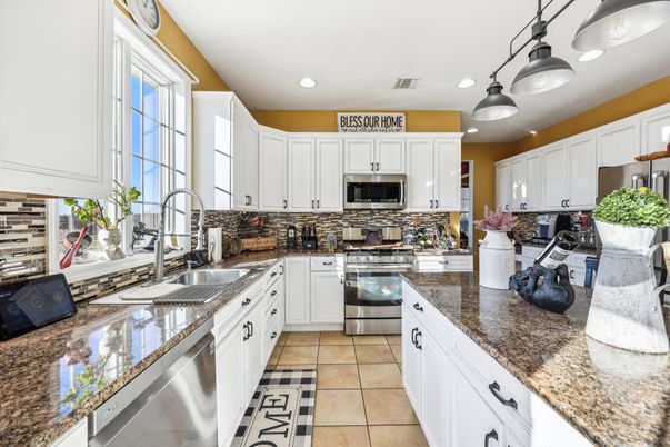 Interior, Kitchen, Pendant Lights, Recessed Lighting, Stainless Steel Appliances