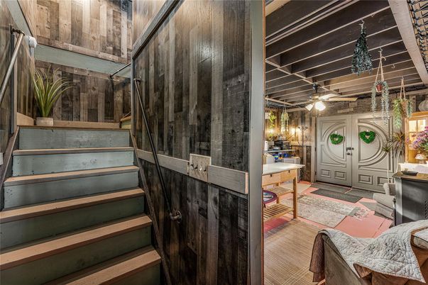 Interior, Wooden Walls