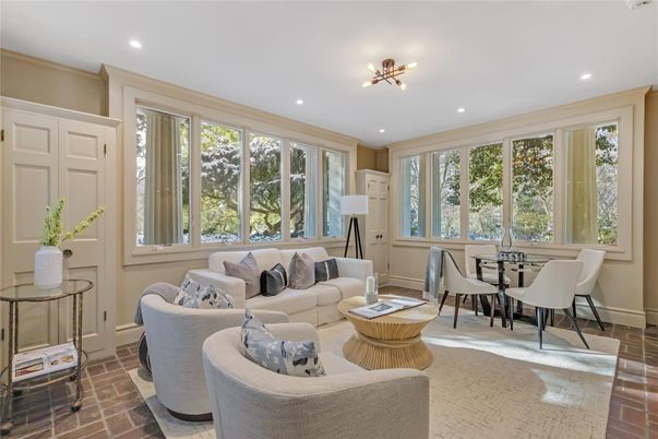 Dining room, Interior, Living room, Recessed Lighting