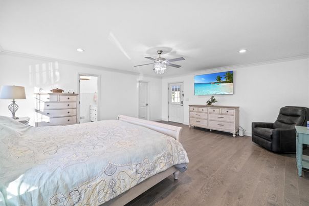 Bedroom, Interior, Recessed Lighting, Wood Texture Flooring