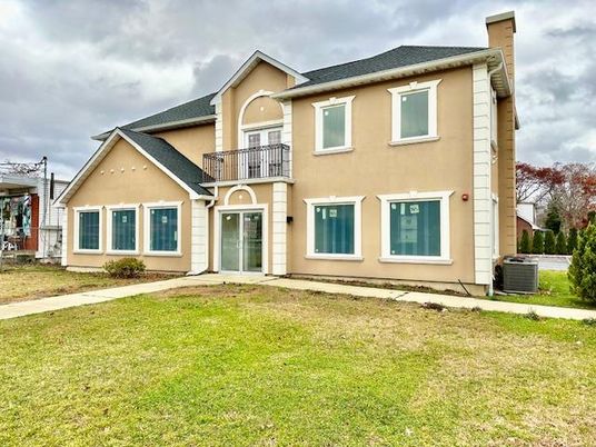 Backyard, Exterior, Facade, Georgian