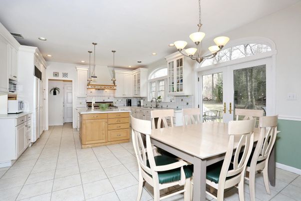 Chandelier, Dining room, Interior, Kitchen, Pendant Lights, Recessed Lighting