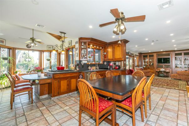 Dining room, Interior, Kitchen, Recessed Lighting