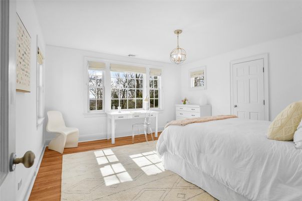 Bedroom, Interior, Pendant Lights, Wood Texture Flooring