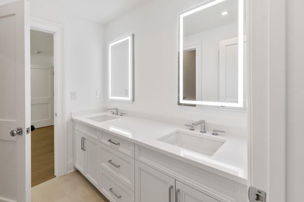 Bathroom, Dual Sink Vanities, Interior